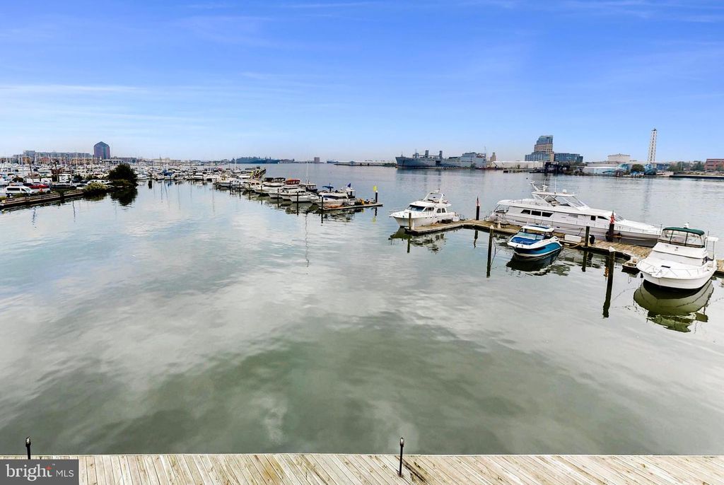 Image 27 of property listing at 1000 FELL ST #310, Baltimore, MD 21231