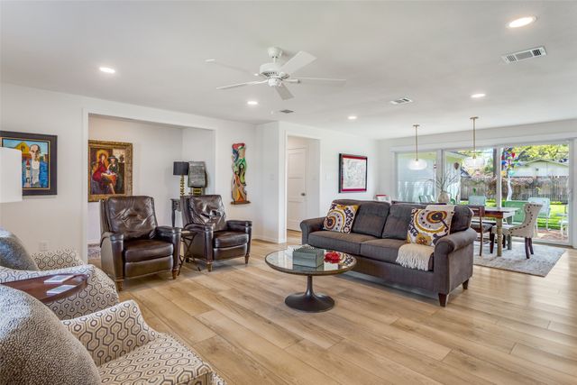 3553 Wedgway Drive, Fort Worth, TX 76133