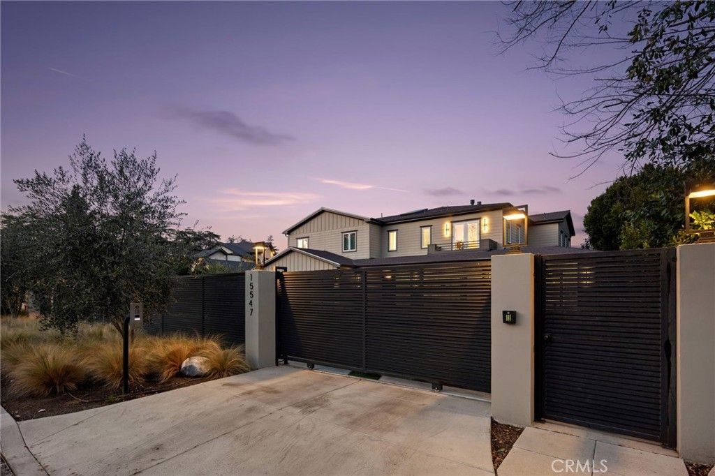 15547 Valley Vista Boulevard, Encino, CA 91436 — photo 4