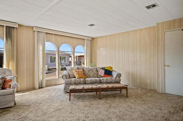 150 Kern Street, Salinas, CA 93905