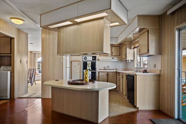 150 Kern Street, Salinas, CA 93905