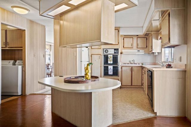 150 Kern Street, Salinas, CA 93905