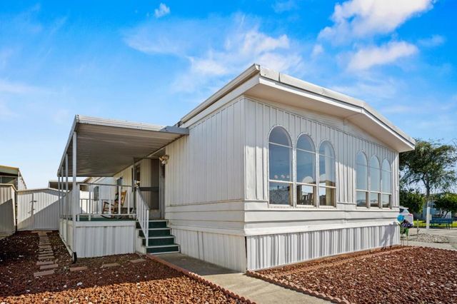 150 Kern Street, Salinas, CA 93905