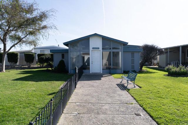 150 Kern Street, Salinas, CA 93905