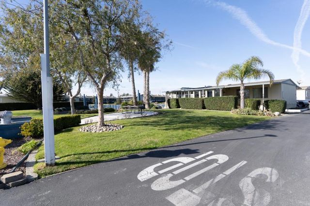 150 Kern Street, Salinas, CA 93905