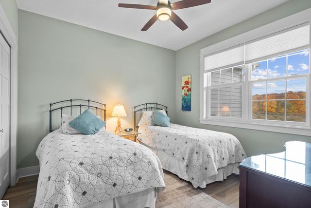 1833 Donnybrook Road, Suttons Bay, MI 49682