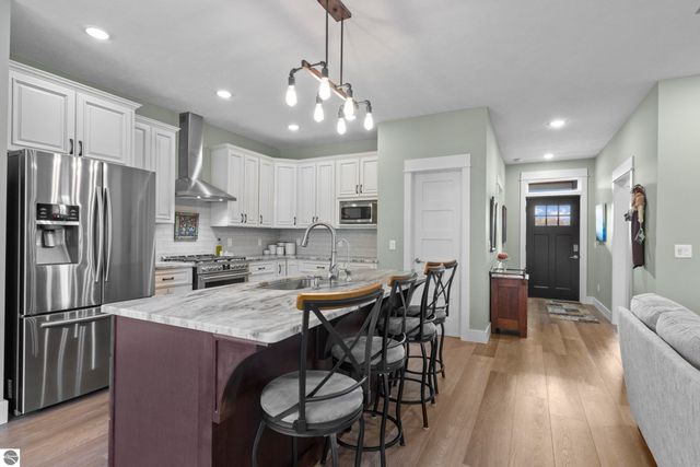 1833 Donnybrook Road, Suttons Bay, MI 49682