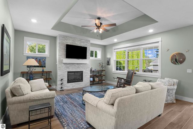 1833 Donnybrook Road, Suttons Bay, MI 49682