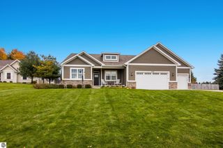 1833 Donnybrook Road, Suttons Bay, MI 49682
