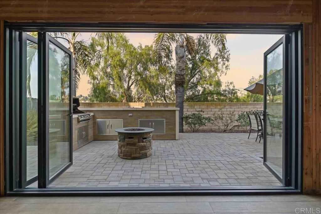 Image 6 of property listing at 6468 Franciscan Road, Carlsbad, CA 92011