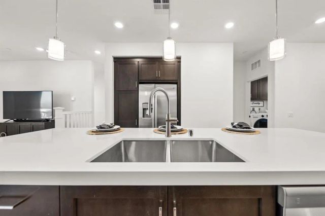 1227 Sunrise 104, San Marcos, CA 92078