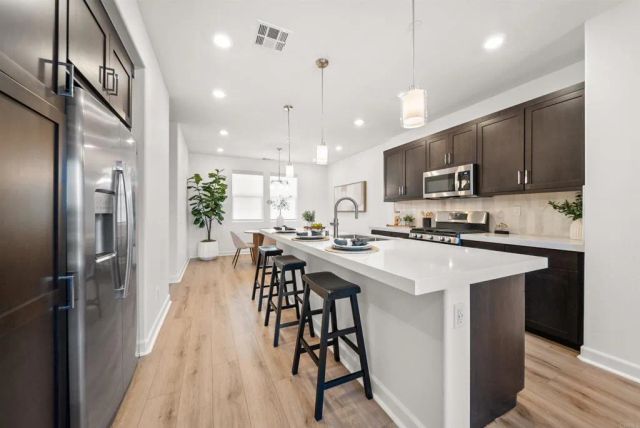 1227 Sunrise 104, San Marcos, CA 92078