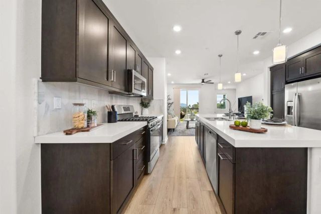 1227 Sunrise 104, San Marcos, CA 92078