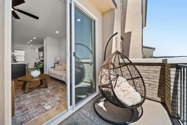 1227 Sunrise 104, San Marcos, CA 92078