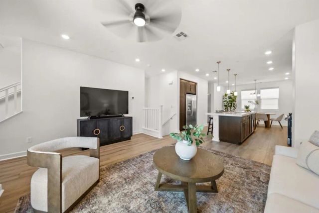 1227 Sunrise 104, San Marcos, CA 92078