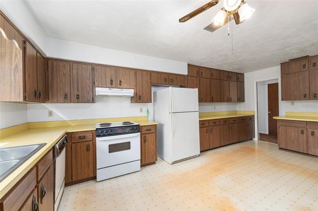 2629 NW 55TH BOULEVARD, Gainesville, FL 32653