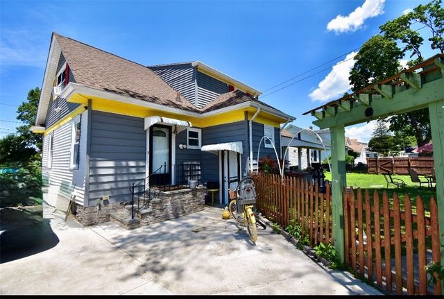 262 West Forest Avenue, Pawtucket, RI 02860