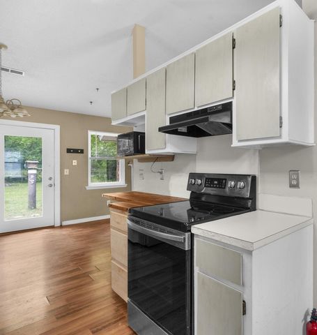 102 Nancy Lane, Summerville, SC 29485