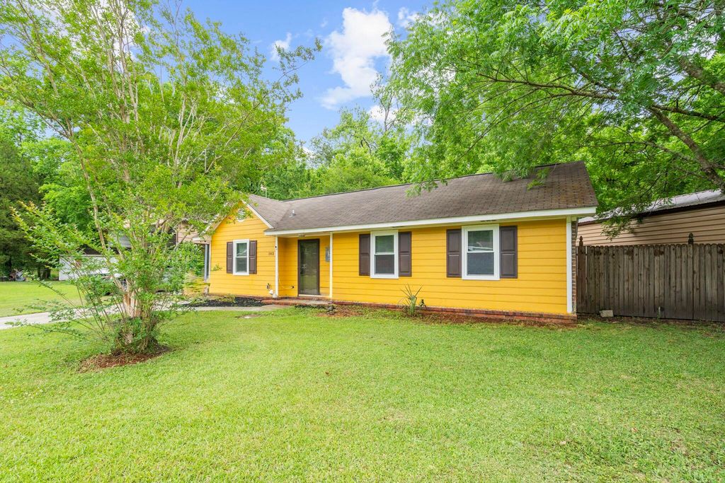 102 Nancy Lane, Summerville, SC 29485