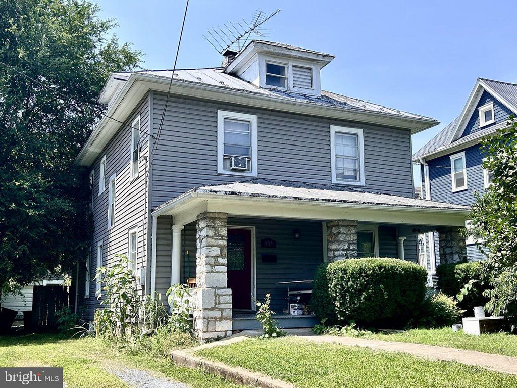 803 WINCHESTER AVE, Martinsburg, WV 25401