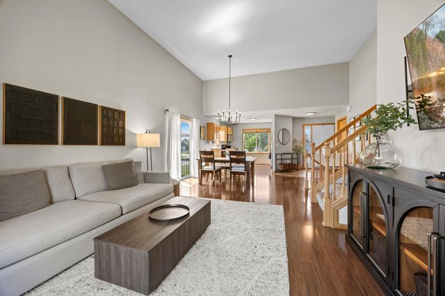 7502 Large Avenue NE, Albertville, MN 55301