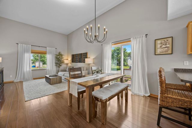 7502 Large Avenue NE, Albertville, MN 55301