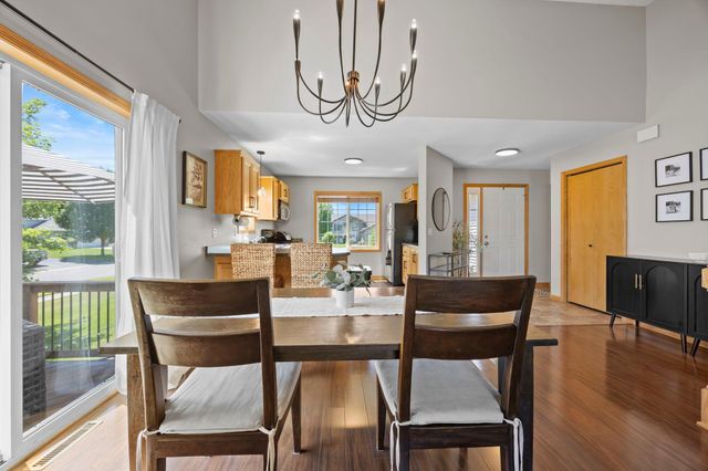 7502 Large Avenue NE, Albertville, MN 55301