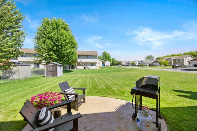 7502 Large Avenue NE, Albertville, MN 55301