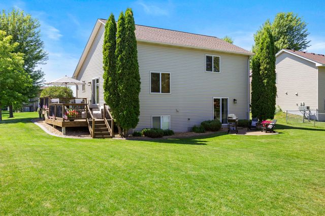 7502 Large Avenue NE, Albertville, MN 55301