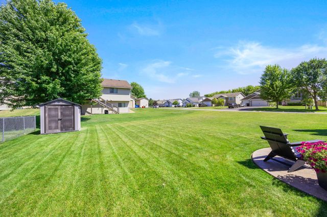 7502 Large Avenue NE, Albertville, MN 55301