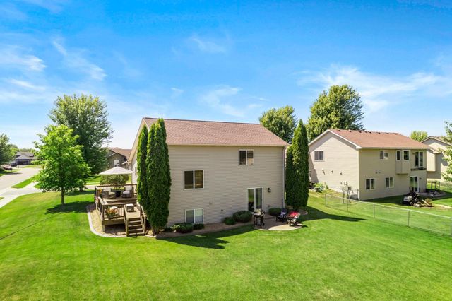 7502 Large Avenue NE, Albertville, MN 55301