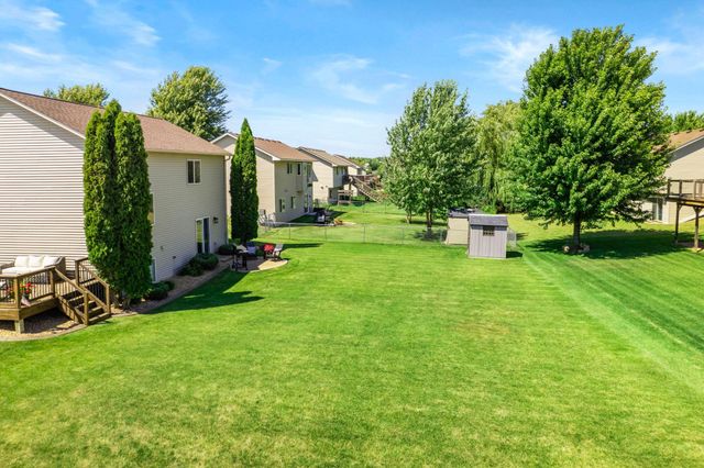 7502 Large Avenue NE, Albertville, MN 55301