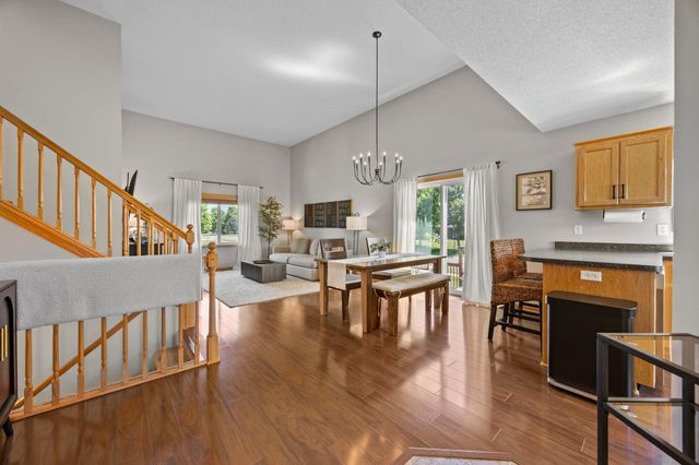 7502 Large Avenue NE, Albertville, MN 55301