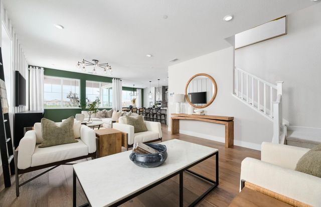 2749 Nicole Gee Dr, Roseville, CA 95747