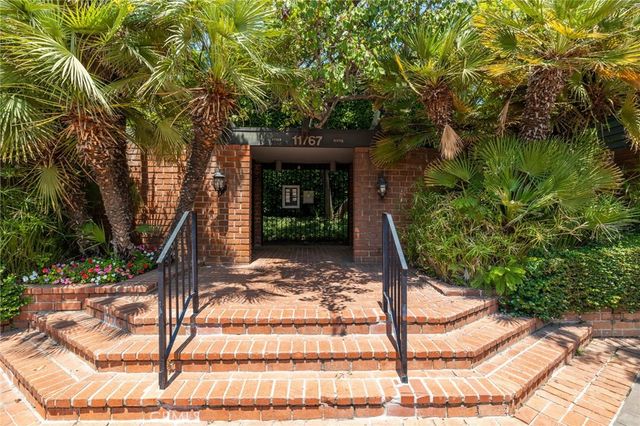 11761 W Sunset, Los Angeles, CA 90049