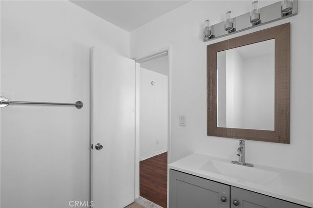 11761 W Sunset, Los Angeles, CA 90049