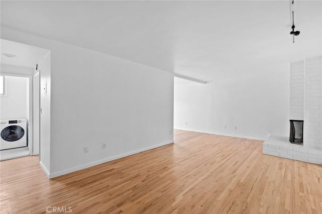 11761 W Sunset, Los Angeles, CA 90049