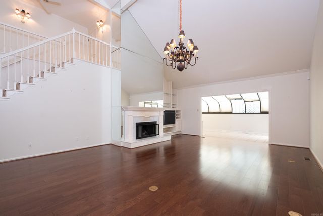 801 Pleasant Valley Dr Unit 9, Little Rock, AR 72227