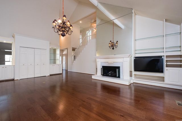 801 Pleasant Valley Dr Unit 9, Little Rock, AR 72227