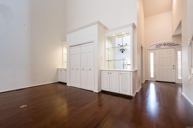 801 Pleasant Valley Dr Unit 9, Little Rock, AR 72227