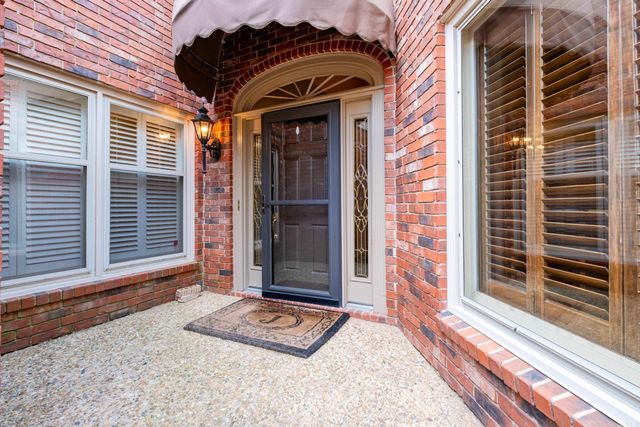 801 Pleasant Valley Dr Unit 9, Little Rock, AR 72227