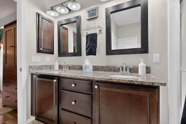 725 Palo Alto Drive NE, Rio Rancho, NM 87144