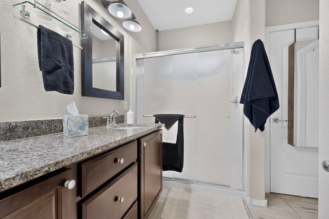 725 Palo Alto Drive NE, Rio Rancho, NM 87144