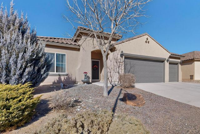 725 Palo Alto Drive NE, Rio Rancho, NM 87144