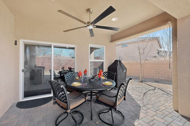 725 Palo Alto Drive NE, Rio Rancho, NM 87144