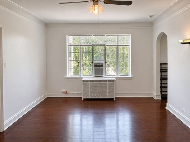 7348 N Ridge Boulevard 13B, Chicago, IL 60645