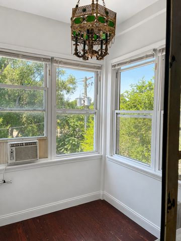 7348 N Ridge Boulevard 13B, Chicago, IL 60645