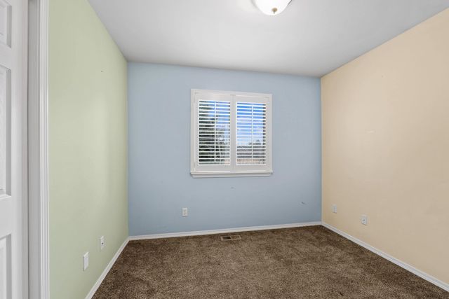 2116 N Tschirley Rd, Greenacres, WA 99016