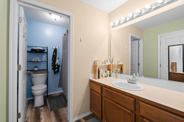 2116 N Tschirley Rd, Greenacres, WA 99016