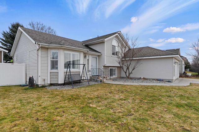 2116 N Tschirley Rd, Greenacres, WA 99016